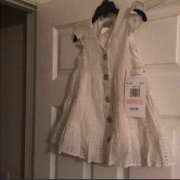 *** 2 outfits *** Girls Max Studio 2pc Outfit & White Eyelet Dress - Picture 6 of 9
